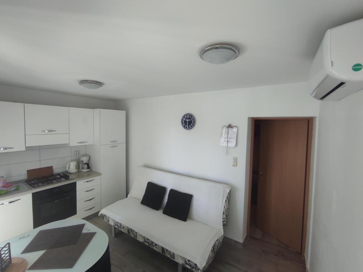 Apartments Emi & Nini Sibenik Bagian luar foto